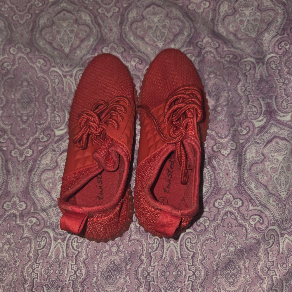 Stylish Red Women's Sneakers